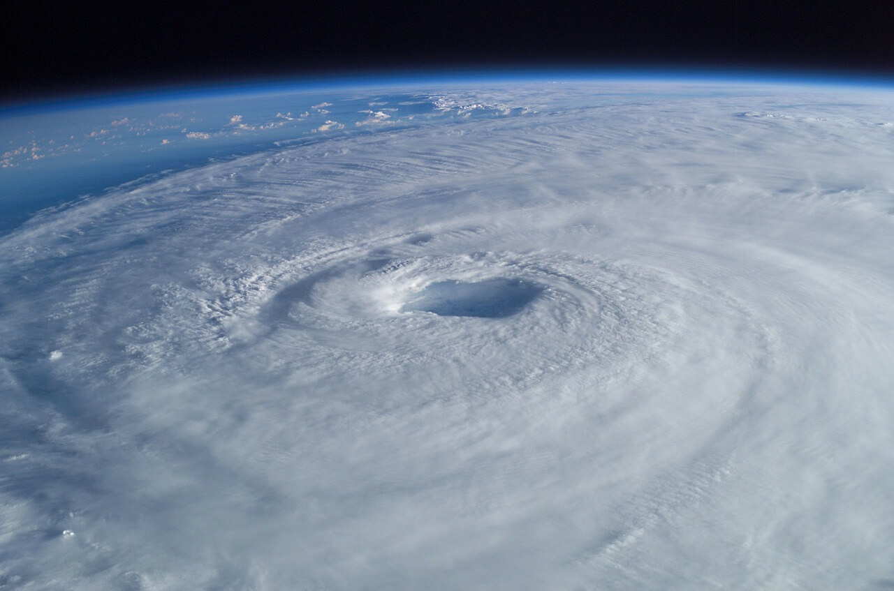 サーファーが知っておきたい台風の知識 その1 台風の定義と名前 強さと大きさ 週末サーファーのための波乗り気象学